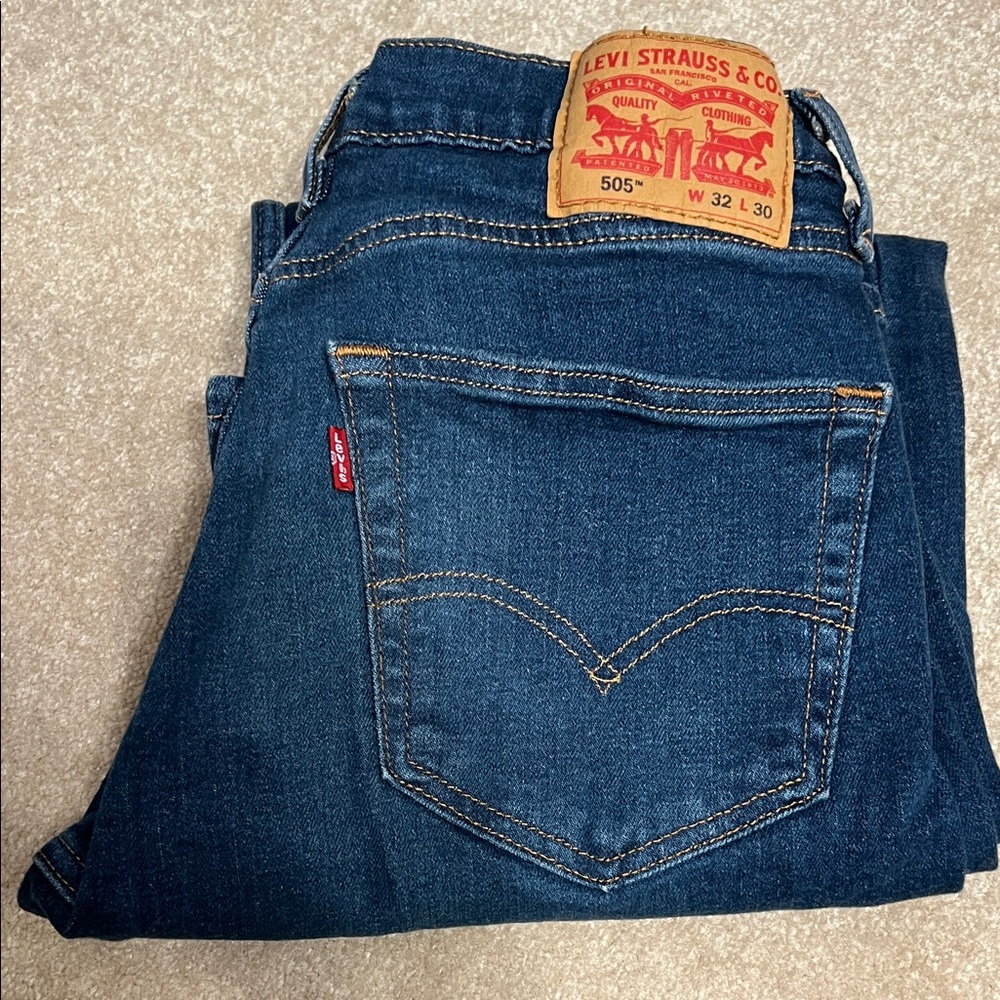 Levi's Men's Dark Blue Stretch  Straight Jeans